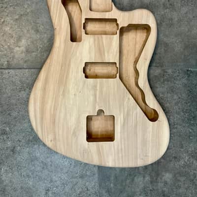 Jazzmaster body poplar image 1