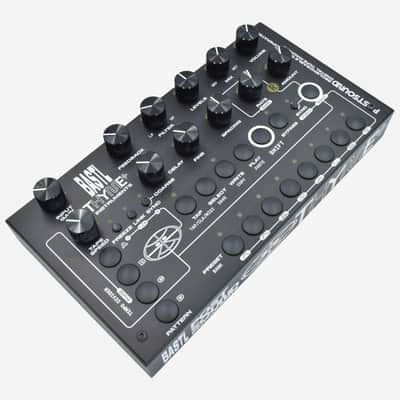 Bastl Intruments THYME+ PLUS Experimental Multi-Tap Digital Delay Device image 2
