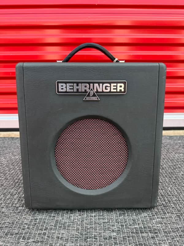 Behringer Thunderbird BX108 15W 1x8 Bass Combo Amplifier – Tested image 1