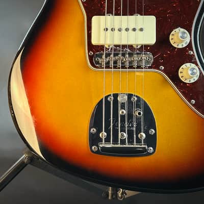 Fender American Vintage II '66 Jazzmaster 2023 - 3-Color Sunburst image 5