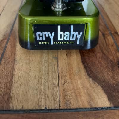 Dunlop KH95 Kirk Hammett Signature Cry Baby Wah - Green image 5