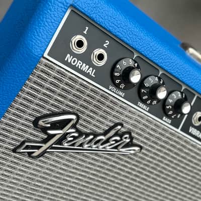 2009 Fender '65 Deluxe Reverb Reissue LTD "Electric Blue" 22-Watt 1x12" Combo image 5