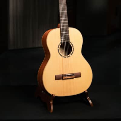 Ortega R121-3/4 Family Series Spruce Top Mahogany Neck 3/4 Size Nylon 6-String Classical Acoustic Guitar w/Gig Bag image 12