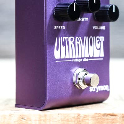 Strymon UltraViolet Vintage Vibe JFET Input TRS Stereo Output Delay Effect Pedal image 3