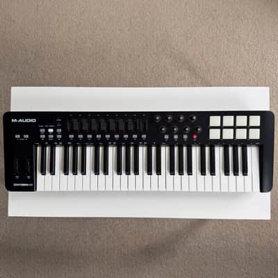 M-Audio Oxygen 49 MKIV MIDI Keyboard Controller + Travel Bag