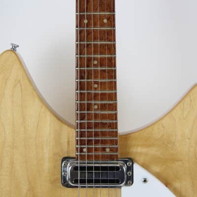 RARE 1995 Rickenbacker 335 One-Off 1960s Reissue – Maple Glo – Near MINT – Toaster Pickups + Original Case image 3