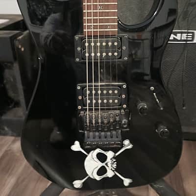 Squier Showmaster HH Skull & Crossbones 2003 - 2004 - Black Metallic / Skull & Crossbones image 2