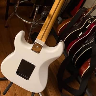 Fender Player II Stratocaster HSS 2025 - Present - Polar White image 6