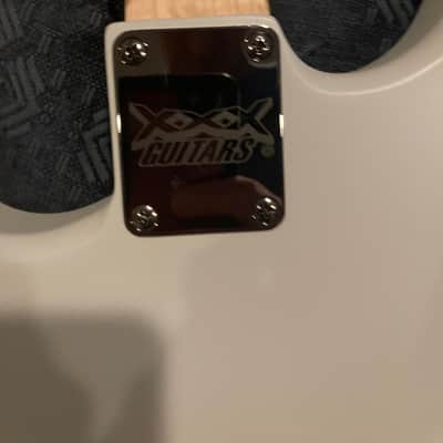 XXX Guitars Superstrat 2024 - Primer Gray image 9