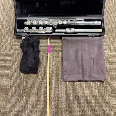 Haynes AF680 Amadeus C Standard Open Hole, Sterling Silver Head Joint, w/ Low B Foot Flute, Mint Condition image 1