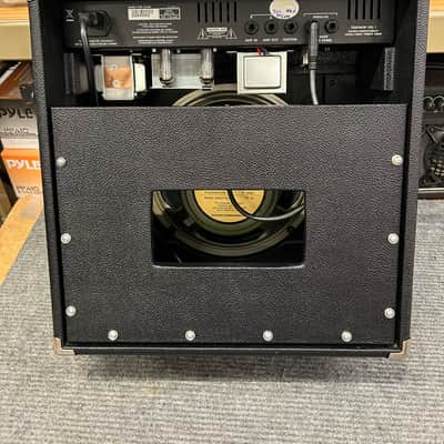 Traynor YGL-1 15W Combo Amp image 3