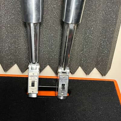 Lafayette 99-4546 / claricon 38-504 DYNAMIC MIC 1960’s - Silver/Chrome image 2