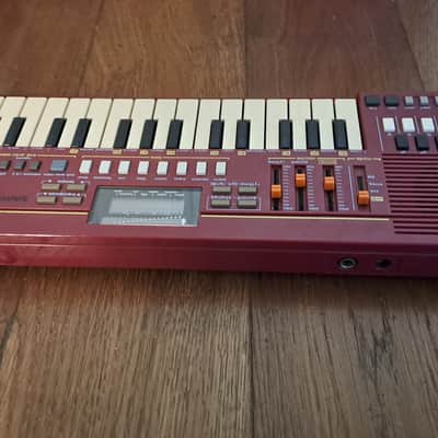 Immagine Yamaha PSS-11 PortaSound 32-Key Mini Keyboard - 9