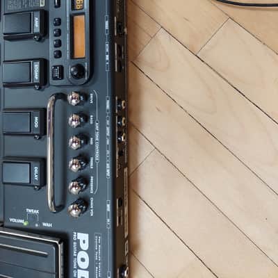 Line 6 POD xt Live Multi-Effect and Amp Modeler 2000s - Black image 5