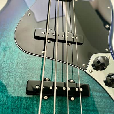 Fender Limited Edition Player II Jazz Bass Plus Top – Blue Burst (2024) image 6