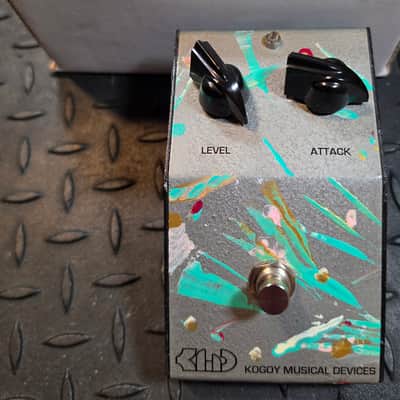 KMD Kogoy Musical Devices OFC 2-Knob Fuzz - 2SB175 Transistors 2026 - Grey Splatter image 3
