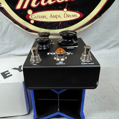 Keeley Electronics rotary. Rotary Speaker Simulator Pedal with Box image 3