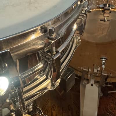 Ludwig No. 400 Supraphonic 5x14" 10-Lug Aluminum Snare Drum with Pointed Blue/Olive Badge 1969 - 1979 Chrome-Plated image 12
