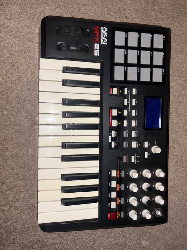 Akai MPK49 2010s - Black image 1