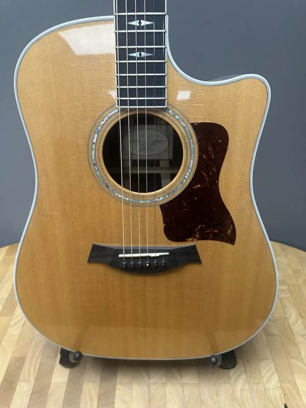 Taylor 810 CE LTD Acoustic 2001 image 1
