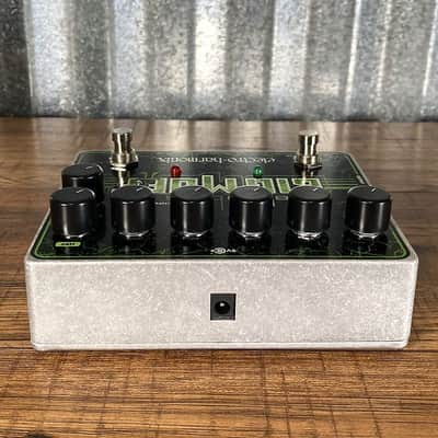 Electro-Harmonix EHX Deluxe Bass Big Muff Pi Bass Distortion Fuzz Pedal image 5
