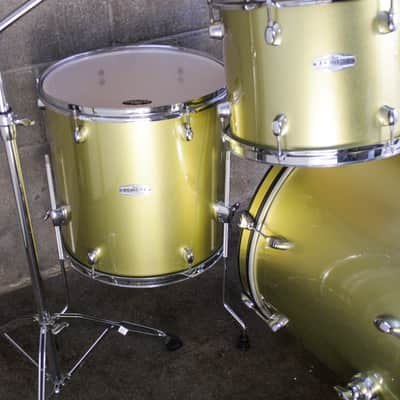 Pearl Forum 5 Piece Drum Set image 9