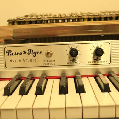 Fender *VINTAGE* Rhodes Mark I Stage 73-Key Electric Piano Black Rounded Top image 7
