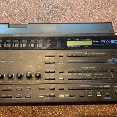 Roland RA-90