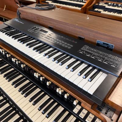 Roland D-10 image 2