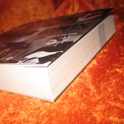 Guitar Gods Book 352 Pages Compact Size image 4
