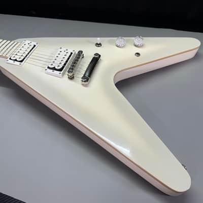 2016 Epiphone Brendon Small Signature "Snow Falcon" Flying V - Snow Burst image 1