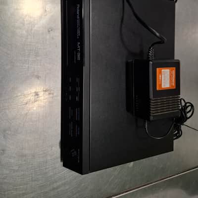 Roland MT-32 Multi-Timbral Synthesizer Module 1987 - 1992 - Black