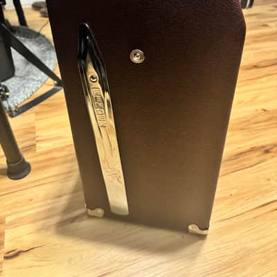 Fender Twin Reverb Neo - Maroon image 3