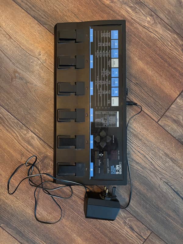 Boss ME-6 Guitar Multiple Effects Pedal | Reverb Canada