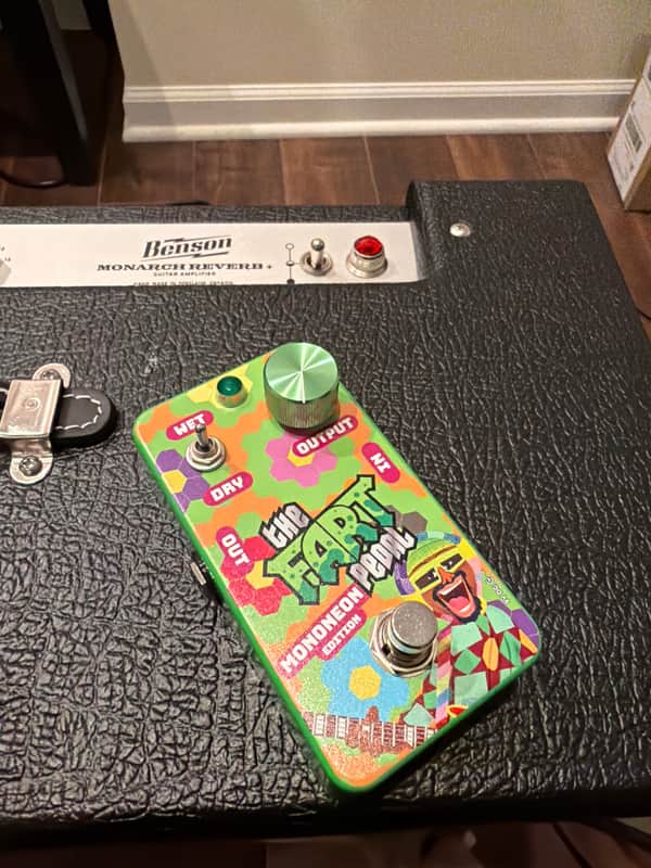 Fart Pedal The Fart Pedal MonoNeon Edition 2022 - Green Graphic image 1
