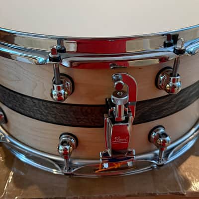 Pearl Music City Custom Craftsman Select Solid Maple Snare Drum - 6.5 inches x 14 inches  Natural with Bourbon Barrel In image 4