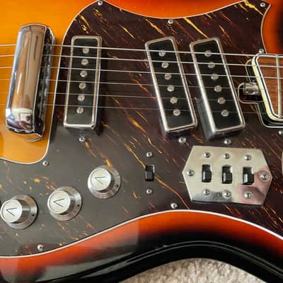 Silvertone 319.1441000 1971 - Sunburst image 4