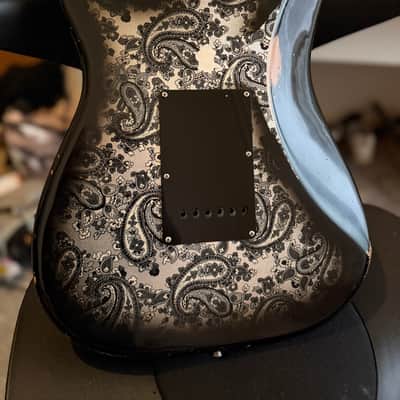 Fender Stratocaster relic 1963 - Black paisley image 2