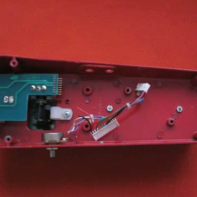 for parts / for repair used Dunlop ROTOVIBE JH4S (2nd ver) casing and some internal parts, from 1994 (NO: bottom plate, feet, bottom screws. jacks, switch, button, knob, knob cover, nuts -- and missing one front bumper) image 9