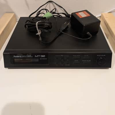 Roland MT-32 Multi-Timbral Synthesizer Module 1987 - 1992 - Black image 6