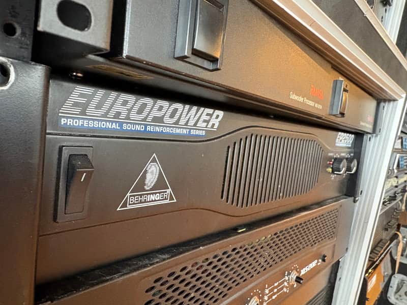 Behringer Europower EP2500 Power Amplifier image 1
