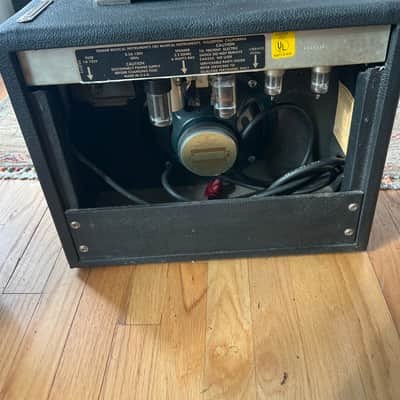Fender Silverface vibro 1978- Black tolex image 5