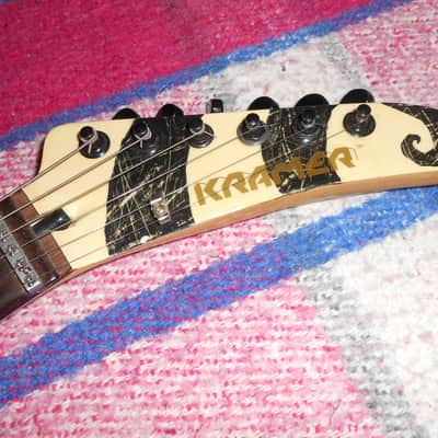 Kramer Striker Baretta 1980's Black & White Spiral image 2