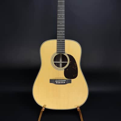Martin HD-28 Natural image 1