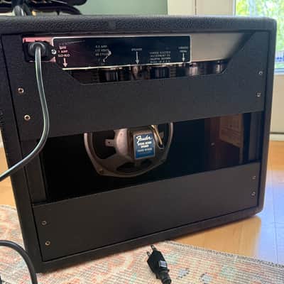 Fender Vibro Champ 6-Watt 1x8" Guitar Combo 1964 - 1967 - Black Panel image 4
