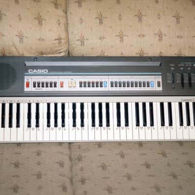 Casio Casiotone CT-605 1980s Keyboard (Black / Beige) image 1