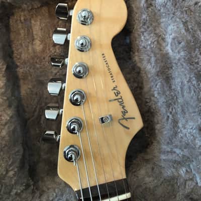 Fender American Elite Stratocaster with Rosewood Fretboard 2011 - 2015 3-Color Sunburst image 6