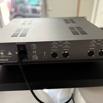 Elysia musEQ 2-Channel 5-Band Parametric Equalizer 2010s - Blue image 5
