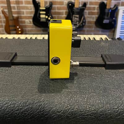 Donner Yellow Fall Analog Delay 2010s - Yellow image 2
