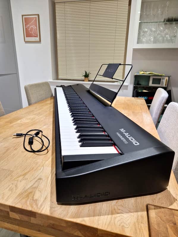 Fully Weighted 88-Key M-Audio Hammer 88 MIDI Keyboard Controller - Black image 1